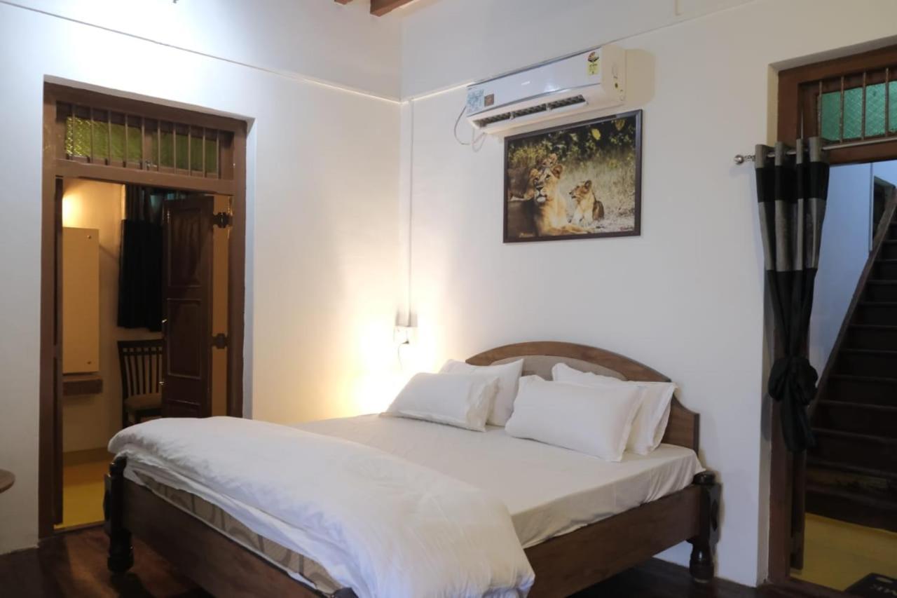ג'ונגאדה Hotel Ashirwad מראה חיצוני תמונה