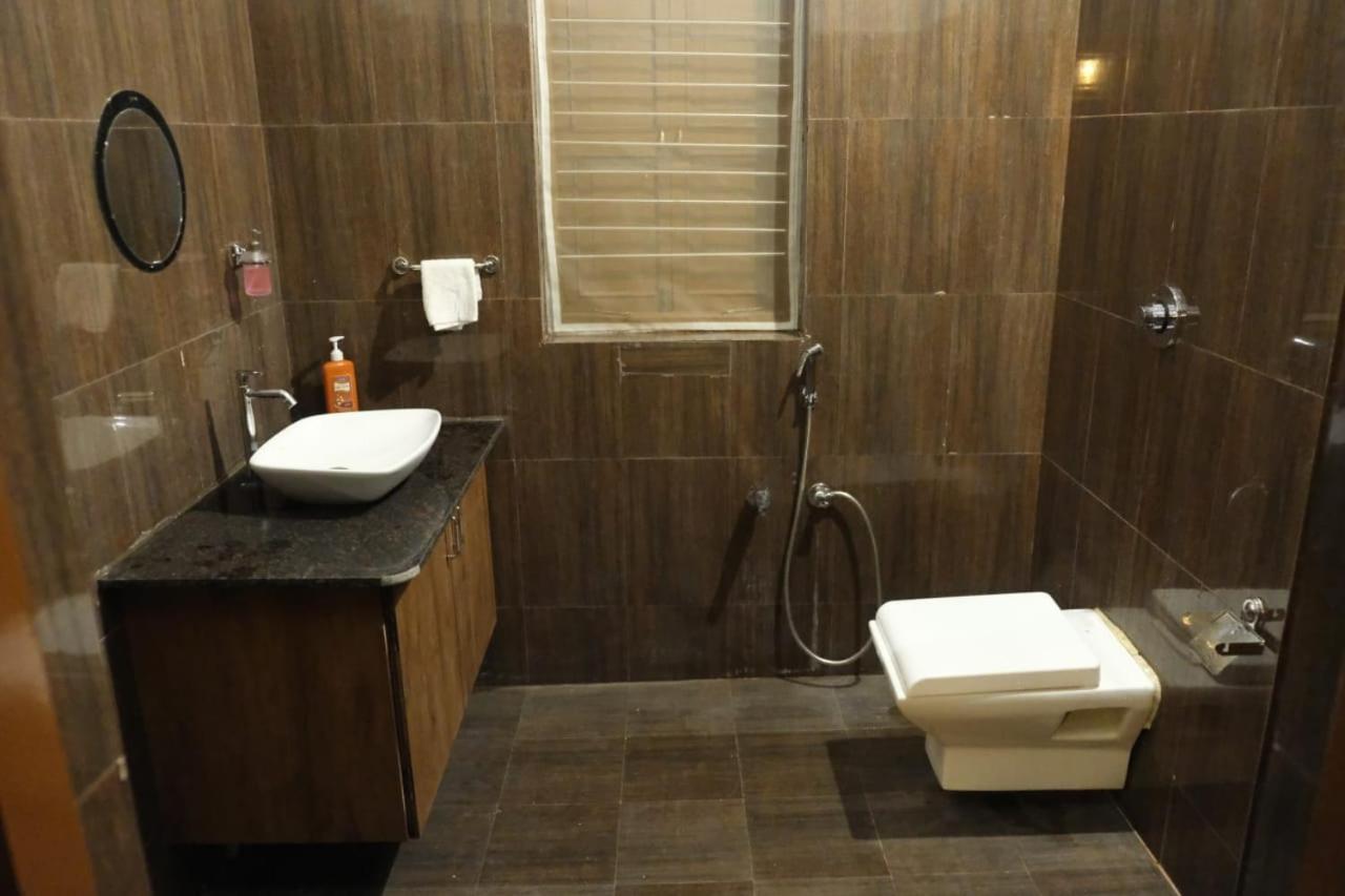 ג'ונגאדה Hotel Ashirwad מראה חיצוני תמונה